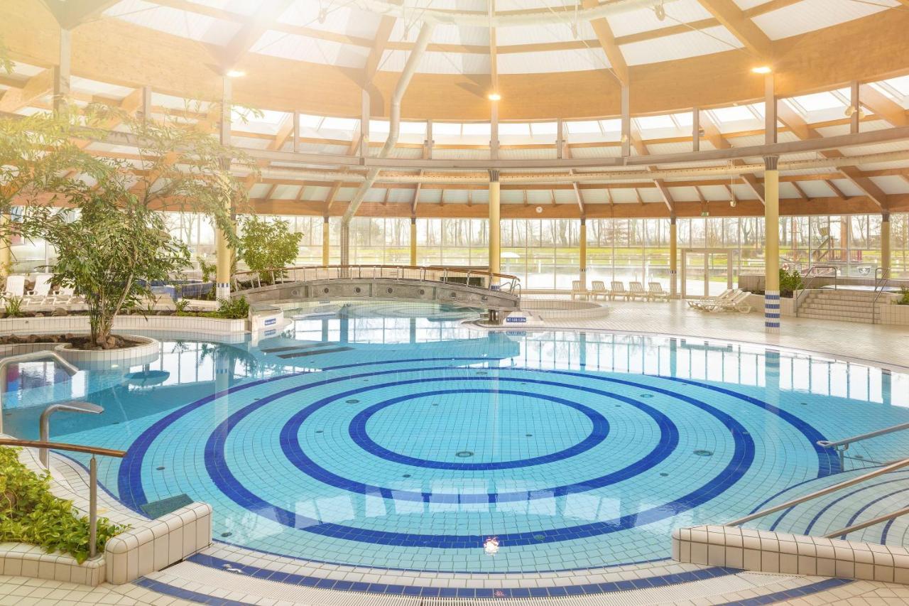 Strandnah Mit Terrasse, Gratis Nutzung Vom Ahoi Erlebnisbad Und Sauna In Sellin - Strandhaus Moenchgut Fewo06 Лоббе Экстерьер фото